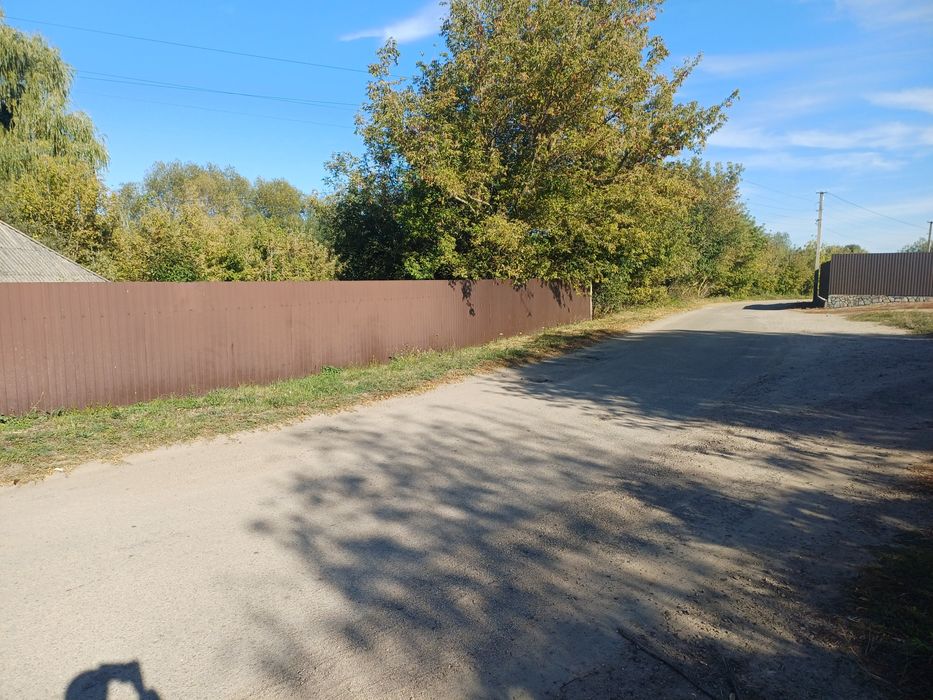 Будинок з земельною ділянкою с Івки