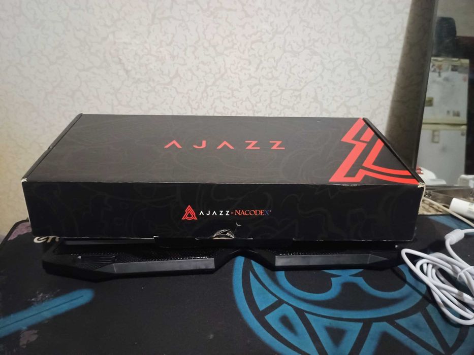 Ajazz AK820 Max (Дротова Версія)