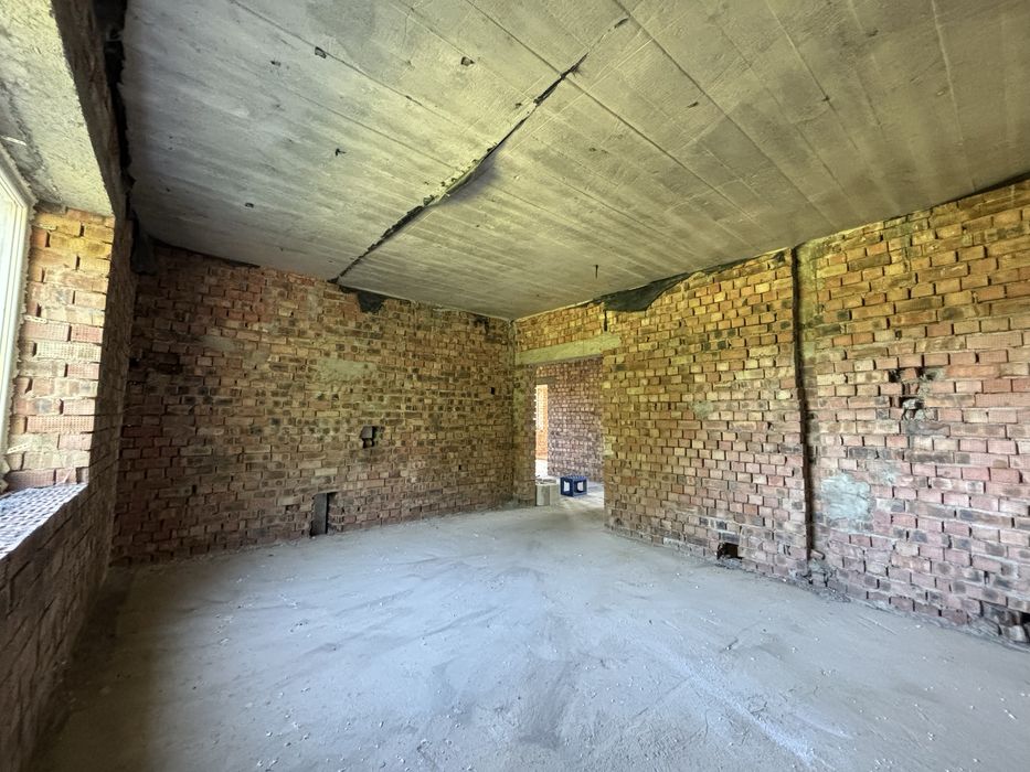 Будинок в Карпатах 180м2 + 0,2га + 20 км до Коломиї