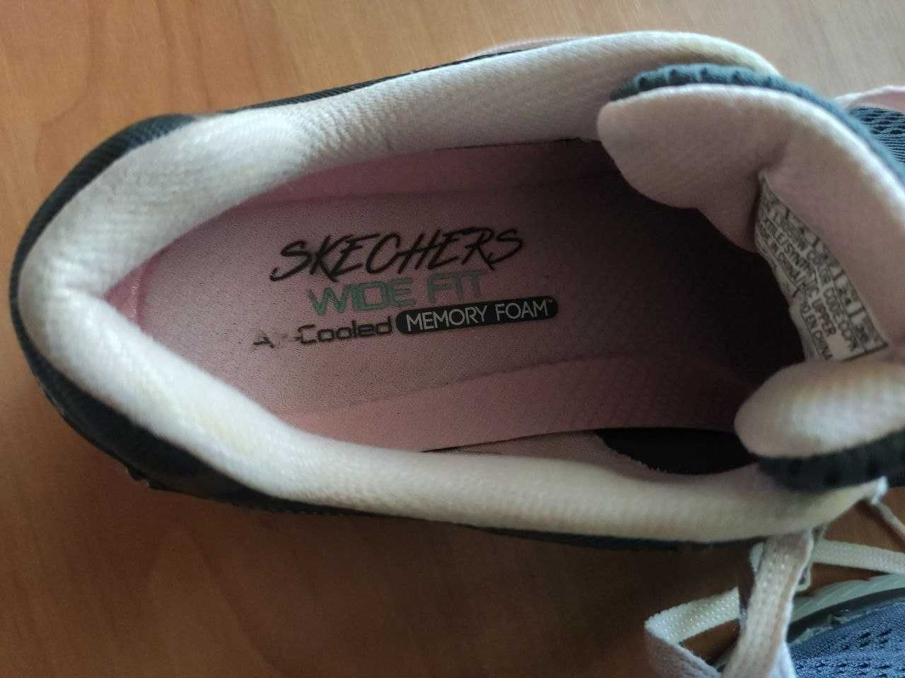 Кроссовки женские Skechers, размер 37