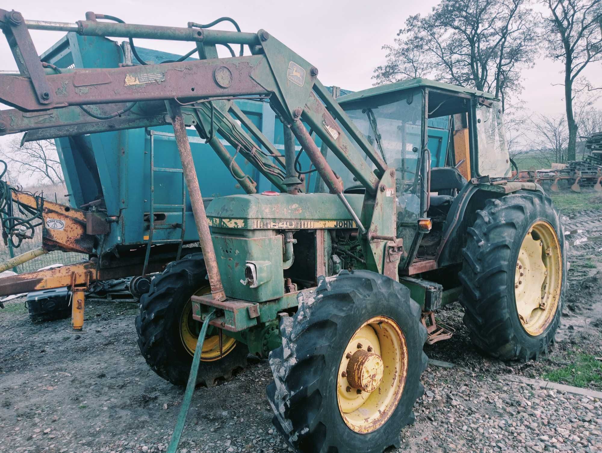 John Deere 1640, 86 r, pali, i jeździ, dowód , z turem, uszkodzony