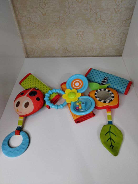 Tiny Love развивающие игрушки подвески на кроватку или на коляску 0+