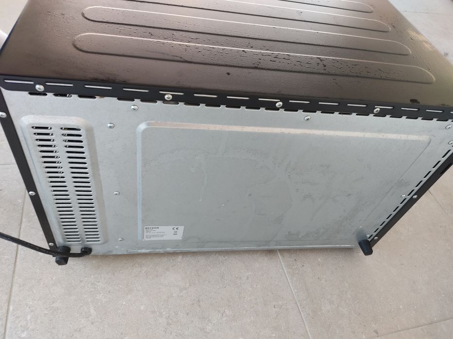 Forno Elétrico BECKEN 46L – Nunca Usado