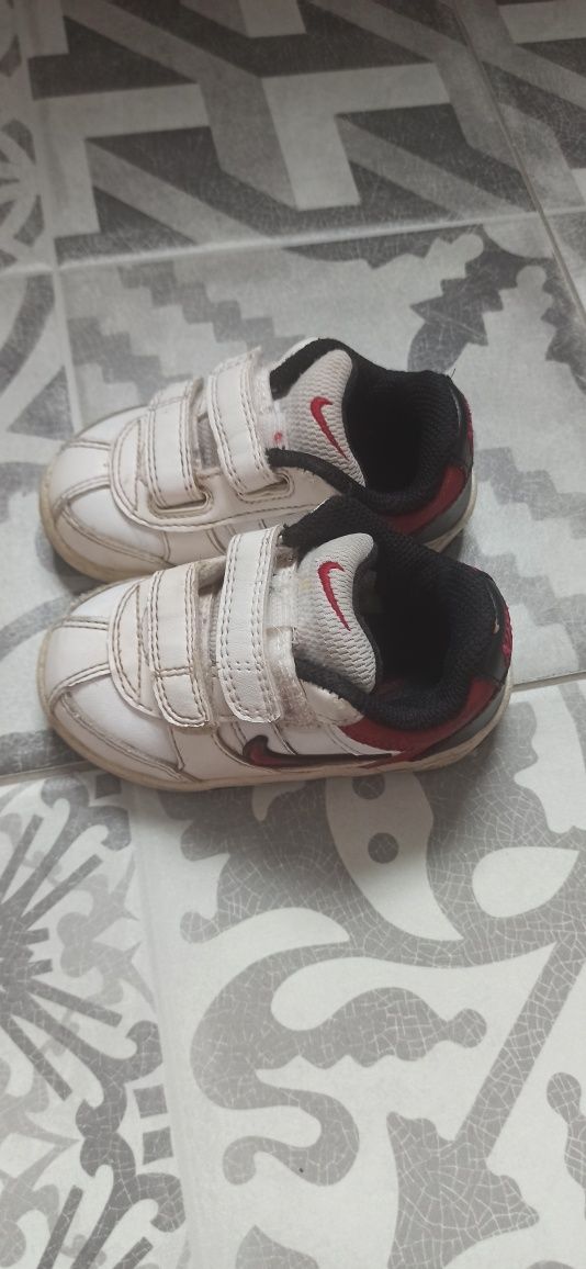 Adidaski nike 21