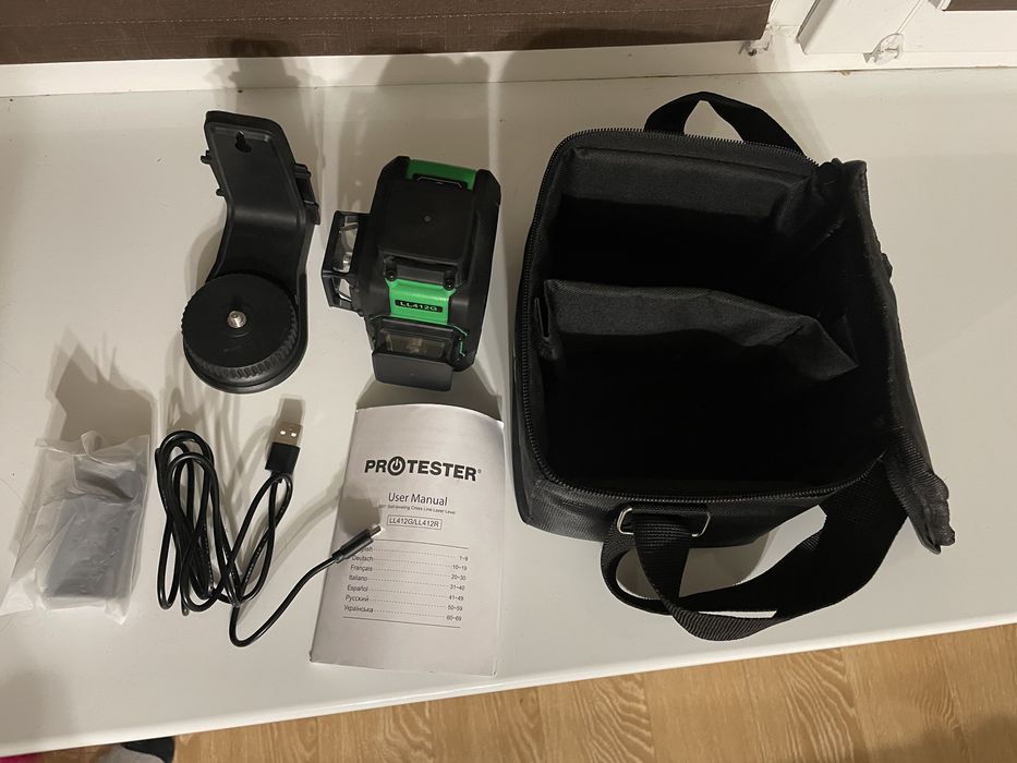 Професійний лазерний рівень 3D Protester LL412G