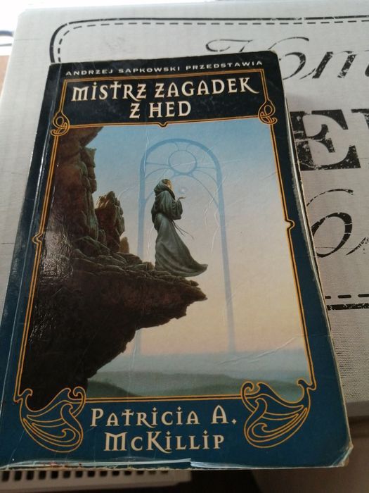 Sprzedam Mistrz zagadek z Hed Sapkowski