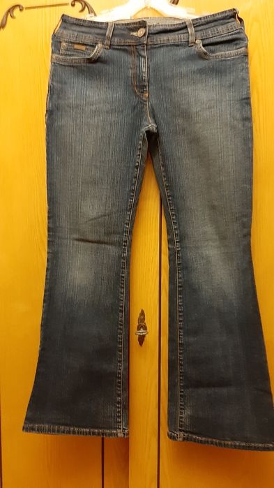 Предлагаю 4 вида джинсов