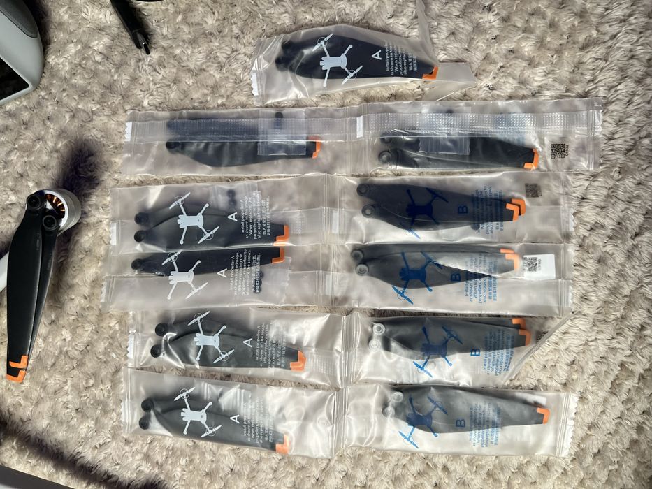 DJI Mini 3 Pro (RC) Fly More Combo + karta 256GB