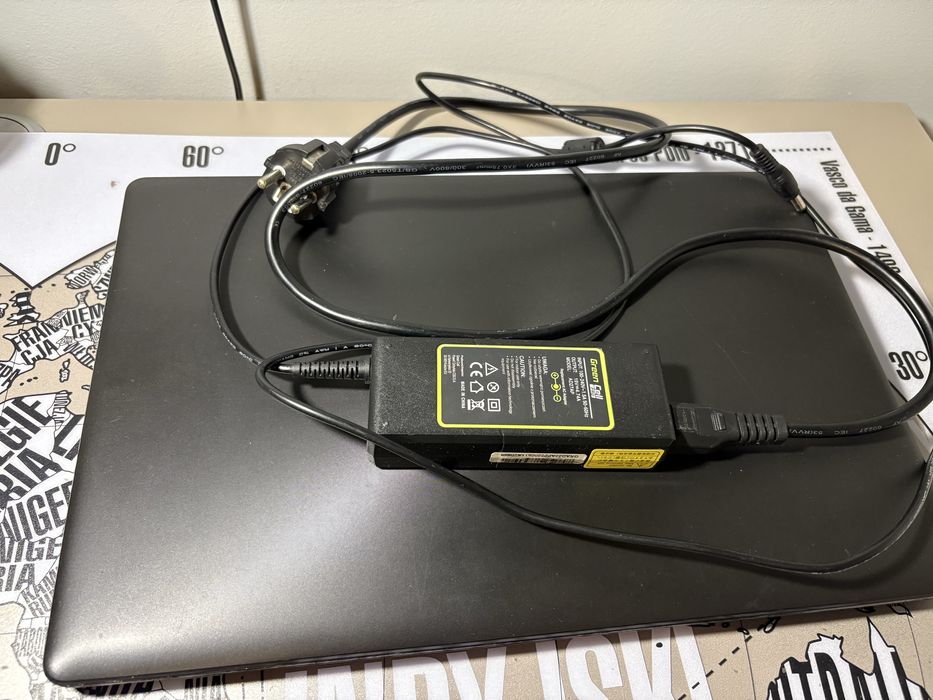 Laptop ASUS X550V