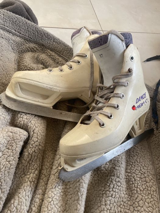 Продам ковзани різних розмірів вживані