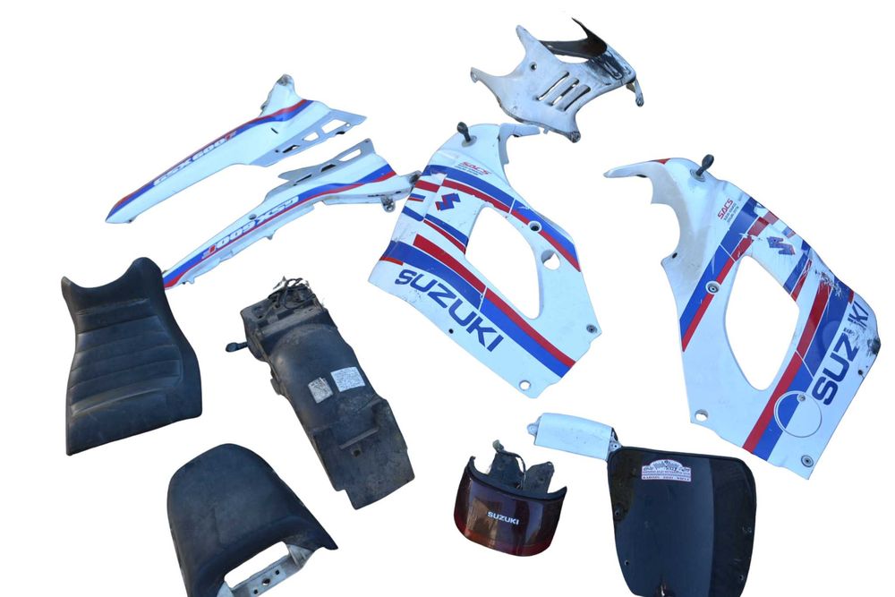 Owiewki bok czacha szyba ogon owiewki zadupek suzuki gsxf 600 gsx-f