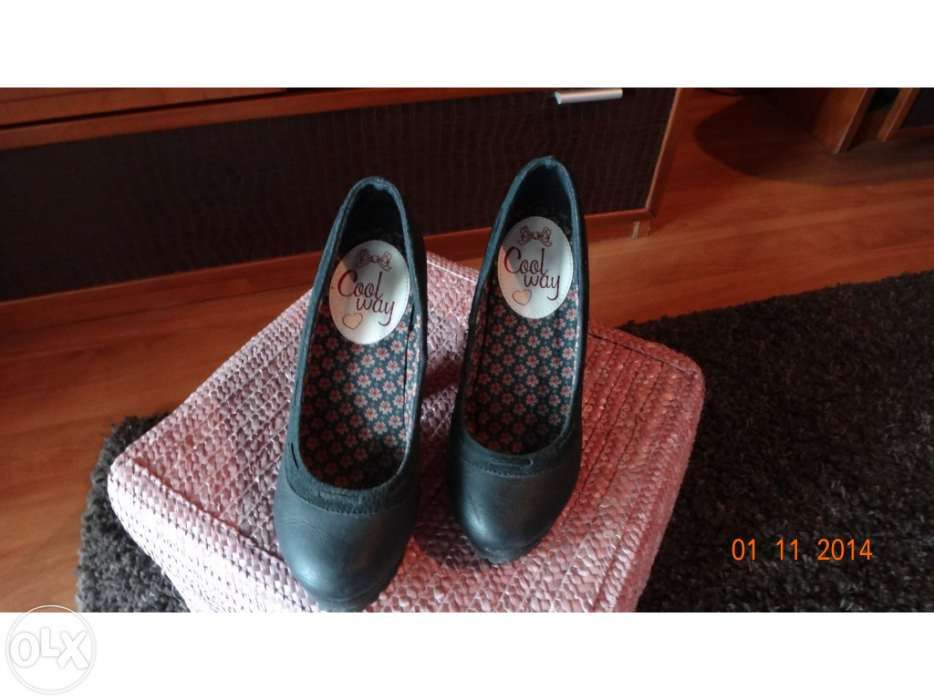 Sapatos COOLWAY Pretos novos