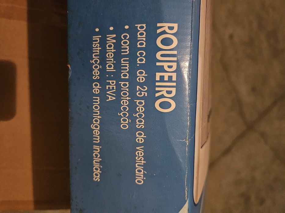 Roupeiro em tecido