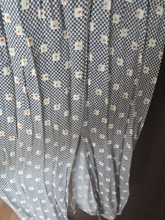 Długa sukienka w kwiaty