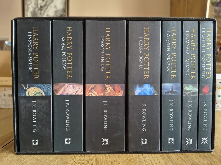 Książki Harry Potter czarna seria 1-7 J.K. Rowling