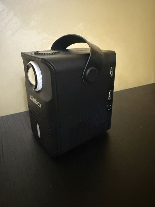 Проектор isinbox x8 mini projetor