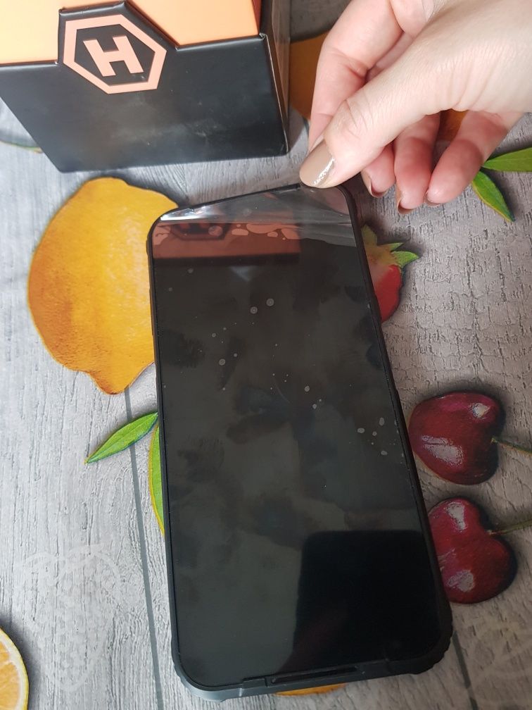 Telefon Hammer Blade 3
