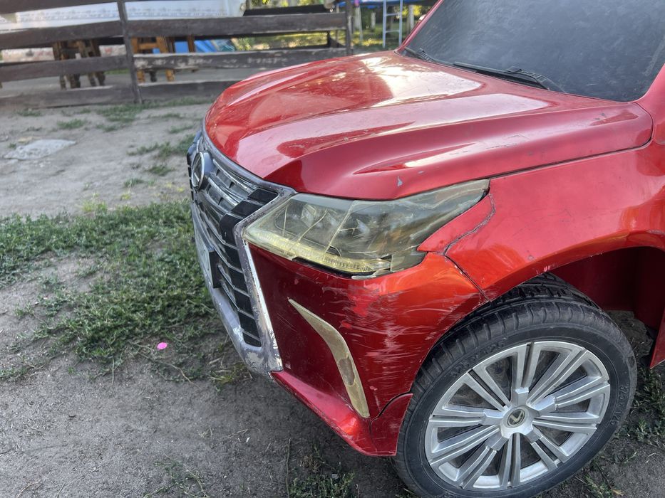 Продам дитячій електромобіль