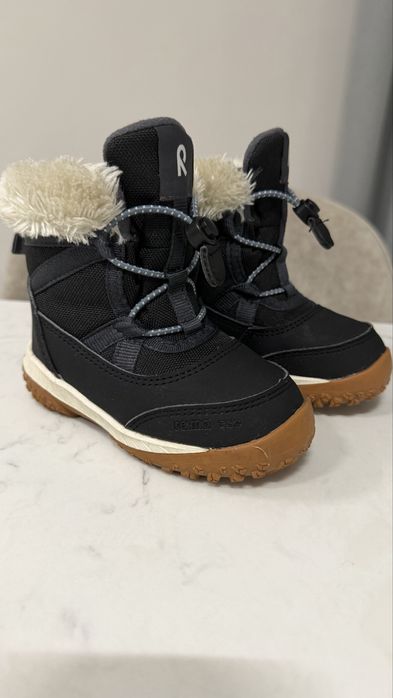 Зимові дитячі черевики Reima — чудовий стан, теплі та зручні.