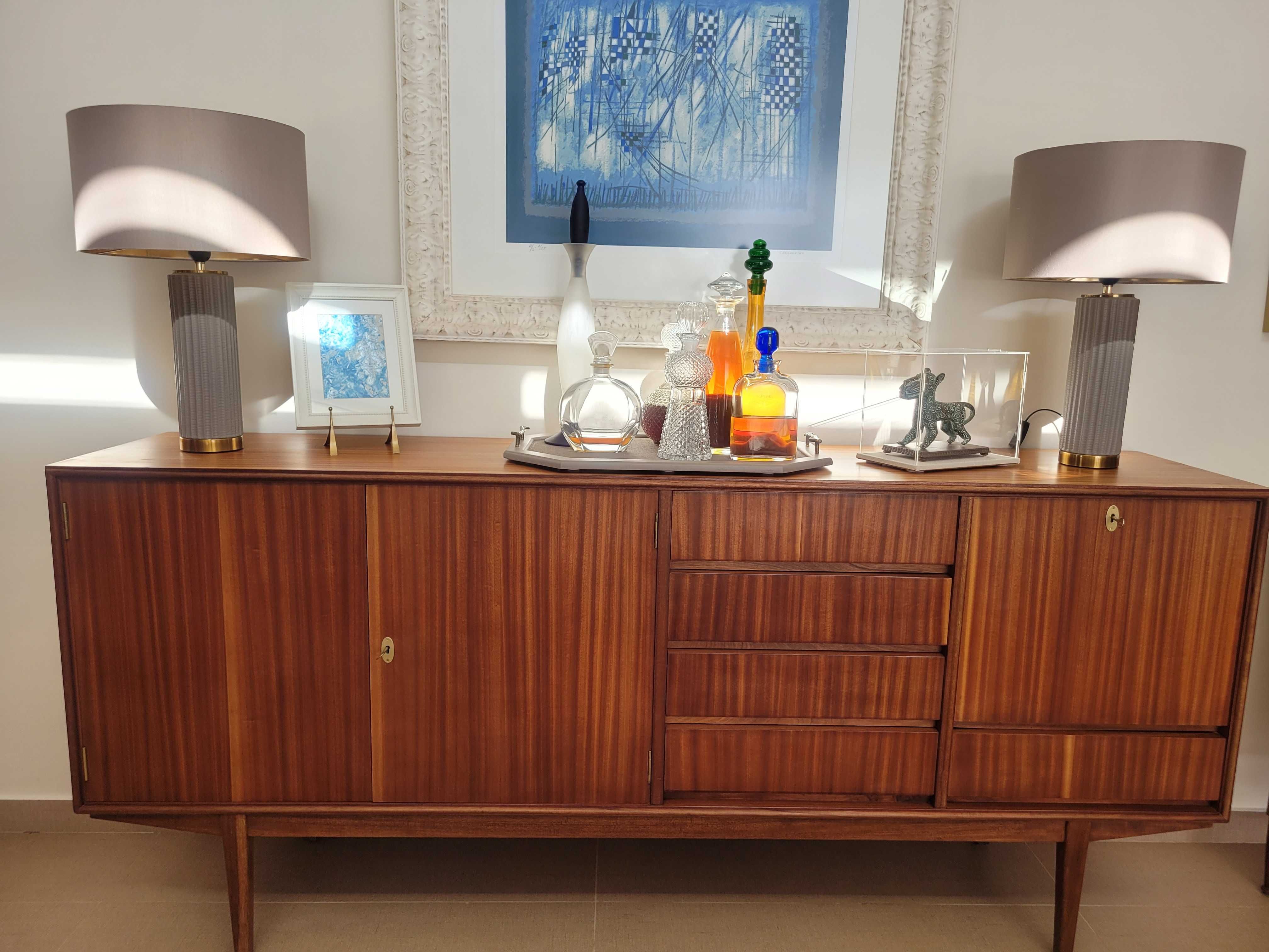 Aparador/Sideboard