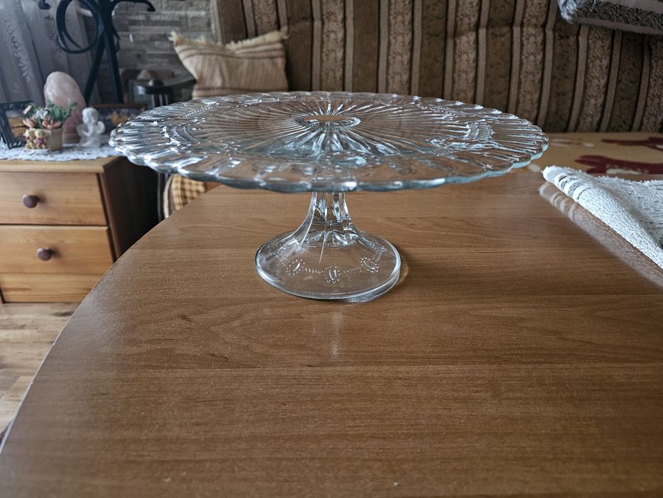 Patera na ciasto na nóżce
