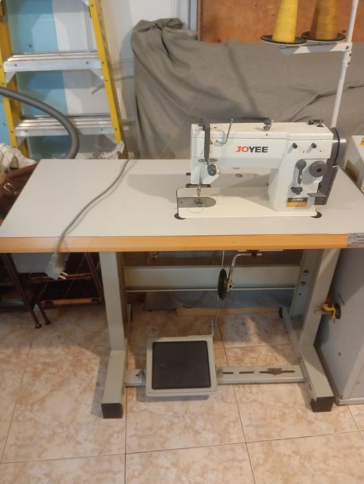 Máquinas Industriais de Passar a Ferro