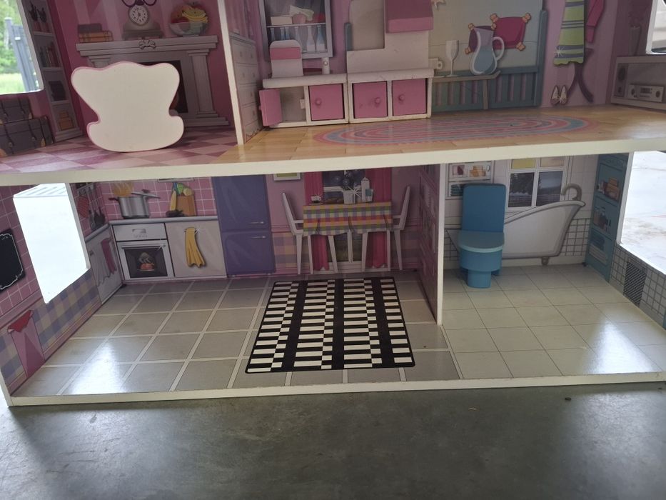 Domek dla lalek duży