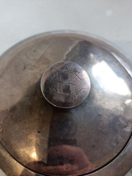 Srebrna puderniczka kryształ Anglia srebro