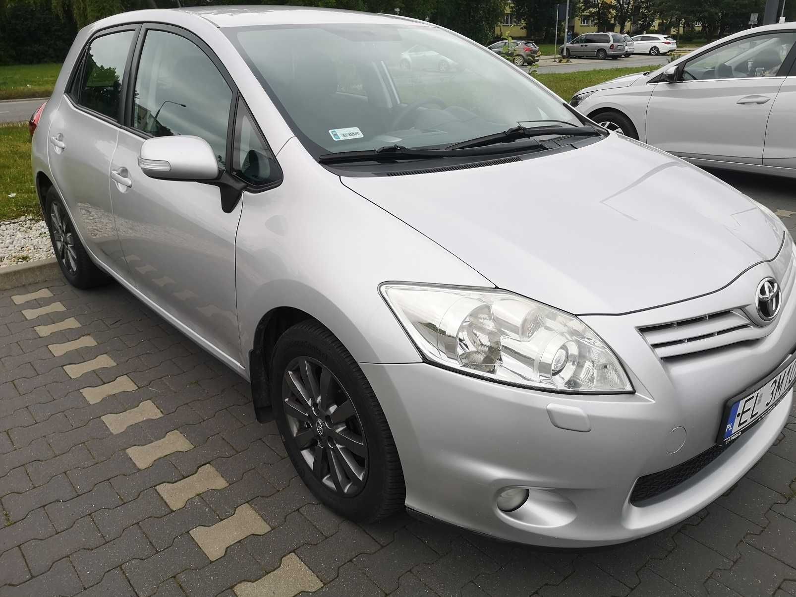 Auris 1.6 Valvematic 132KM 2011r.