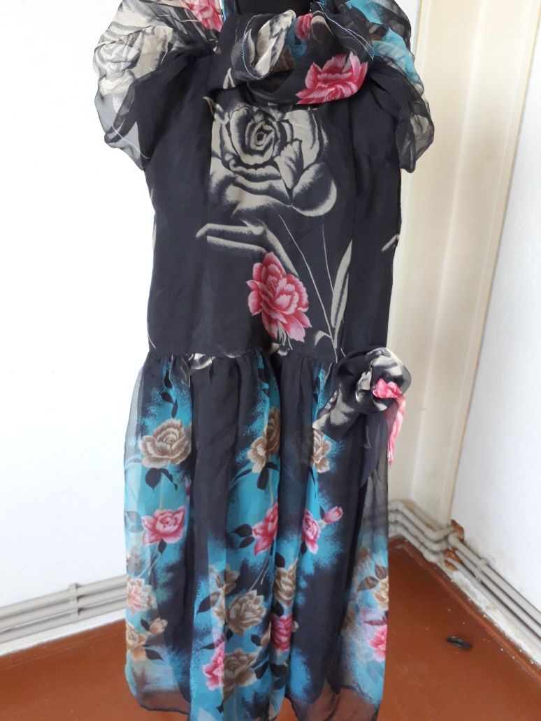 Коктельне плаття з пониженою талією, японський шифон.