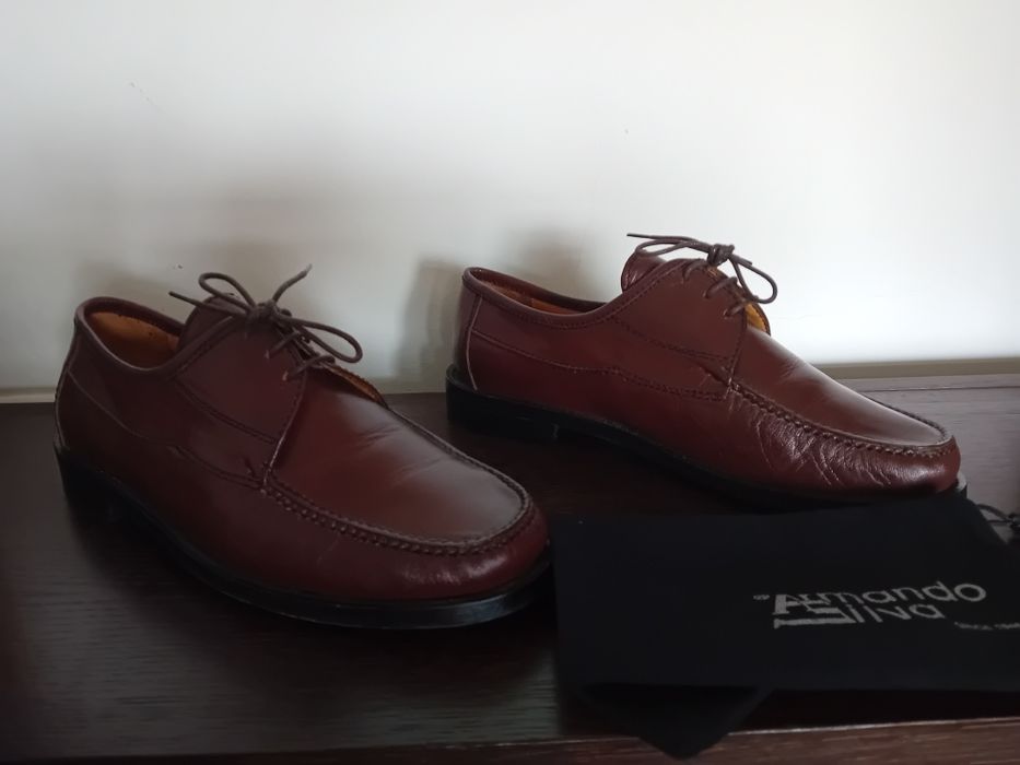 Negociável Alta Qualidade Sapatos em sola couro atacadores de Marca