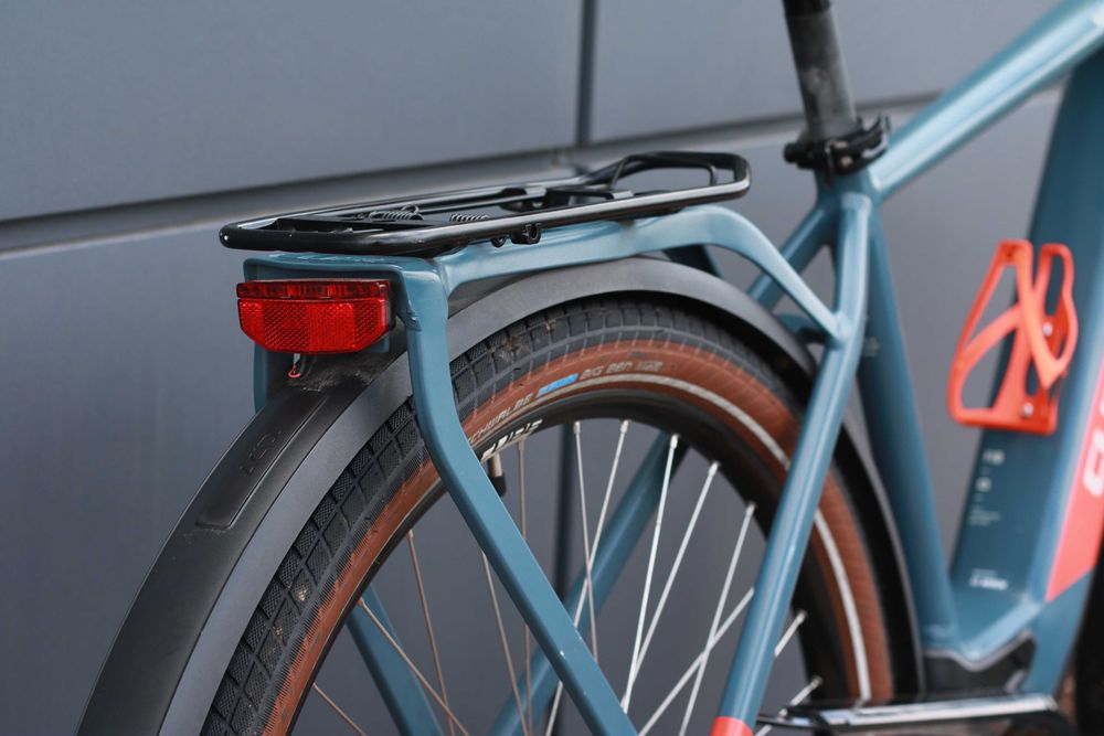 CUBE Kathmandu Hybrid ONE M, Bosch, комфорт і надійність на щодень