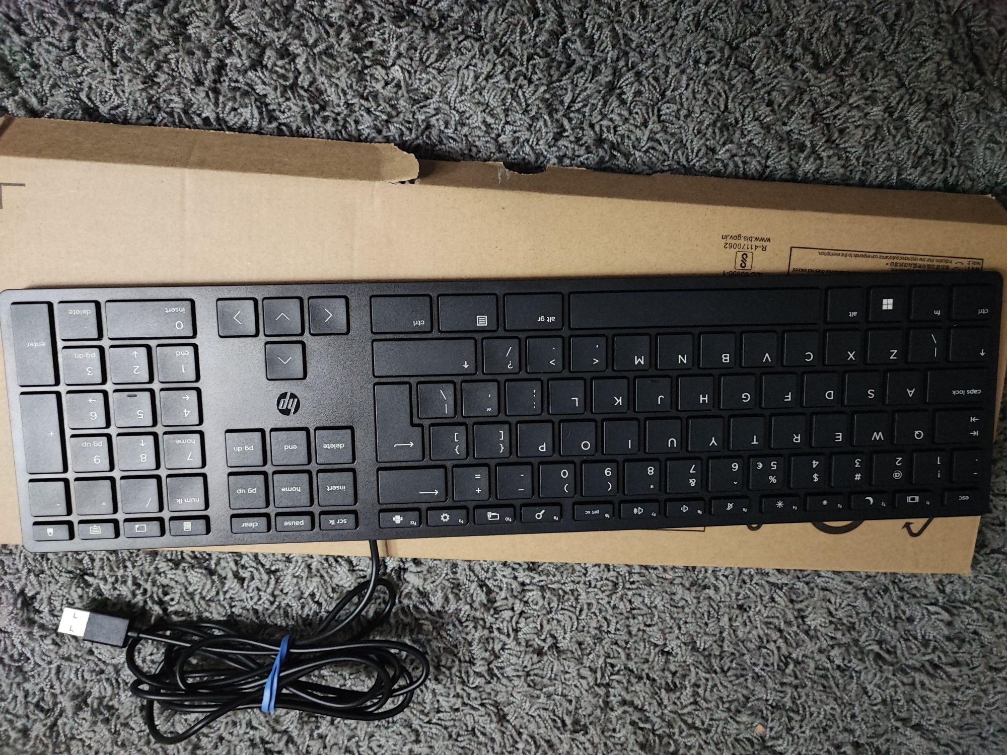 Klawiatury Logitech K120 i HP slim