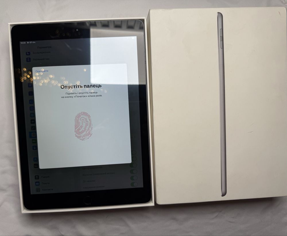 Продам apple iPad 6го поколения 128Gb wi-fi