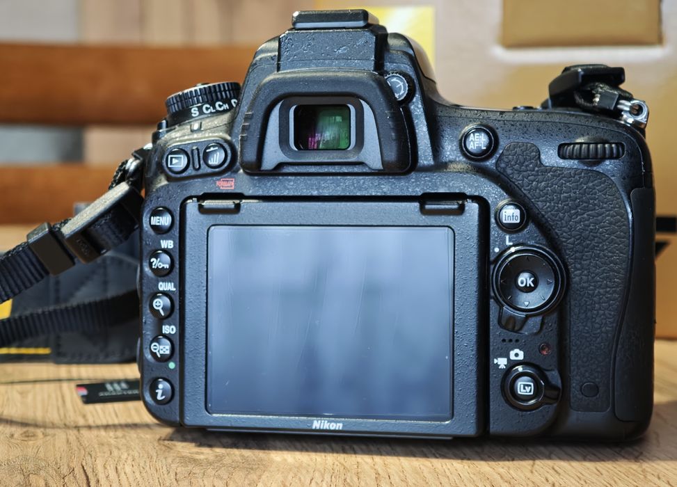 Nikon D750 Pełna Klatka z obiektywem Tamron 28 75 f2.8 Macro Japan