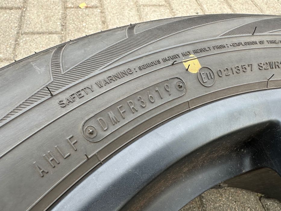 Koła Mitsubishi  215/65/17" Opony Zima FALKEN
