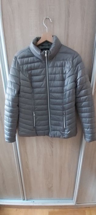 Kurtka puchowa MOHITO