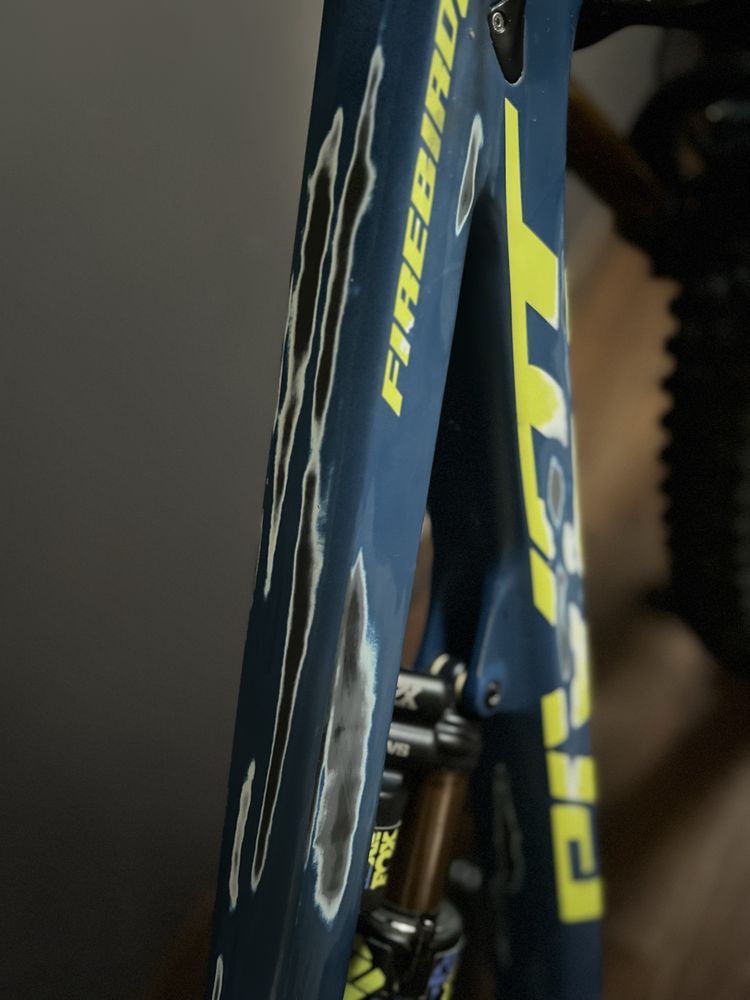 Pivot Firebird 29” Carbon M FOX 38, Float X2, GX AXS, custom RAW