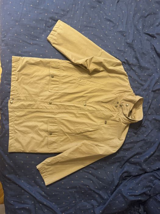 Демісезонна унісекс куртка lacoste бежевого кольору