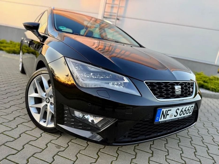 Seat Leon SEAT LEON FR 2.0TDi 184PS Full Led Skora Navi Kamera 2xPDC Park Assist