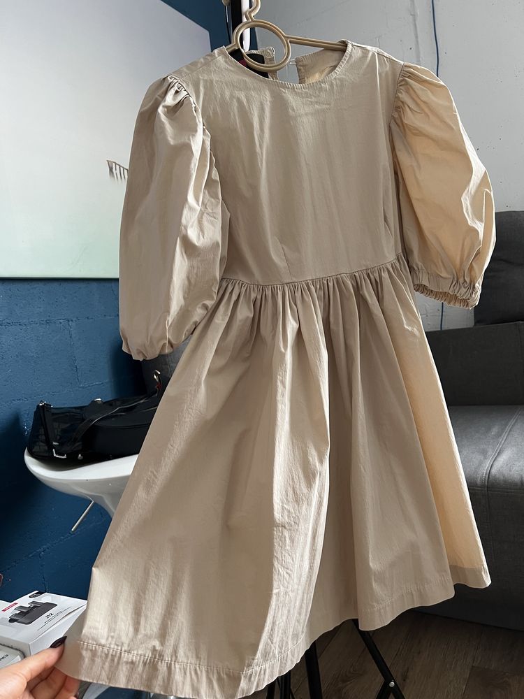 Стильна жіноча сукня-парашют в стилі babydoll