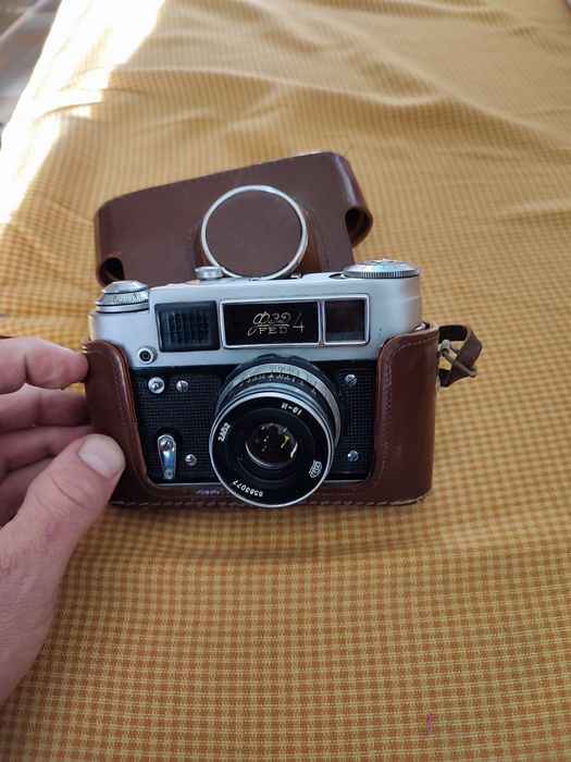 Продам фотоаппарат ФЭД 4