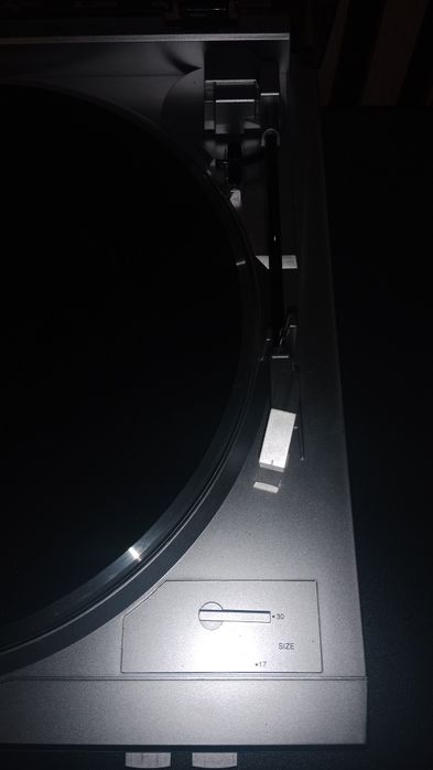 Gramofon Denon DP-29F