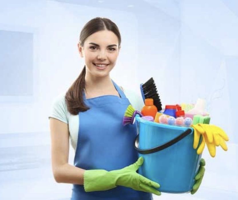 Нужна  помощница в квартиу