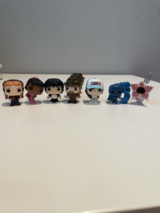 Stranger things kinder joy