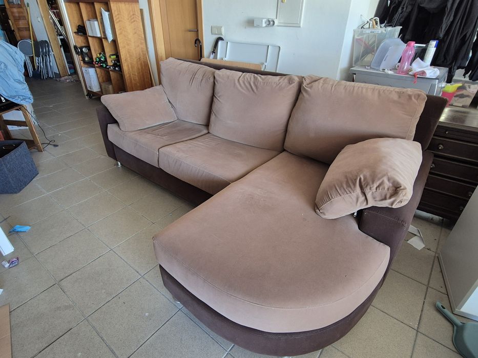 Sofá com Chaise Long
