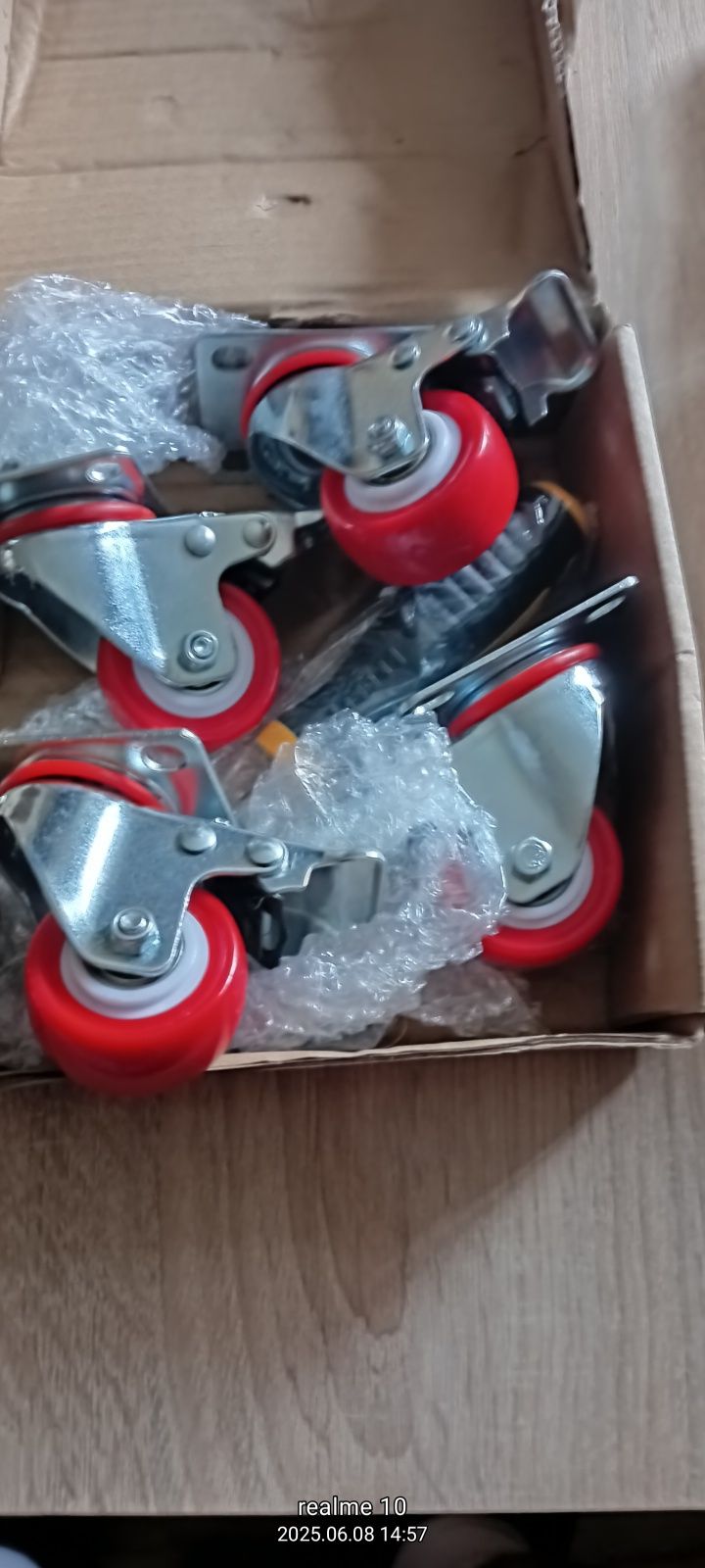 4xczerwone obrotowe kółka do mebli z hamulcem