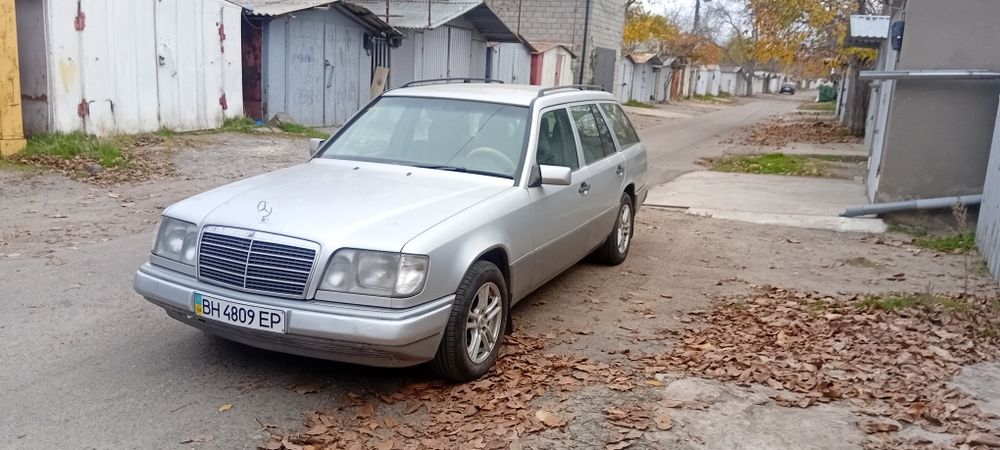 Продам Mersedes-Benz W124 E220