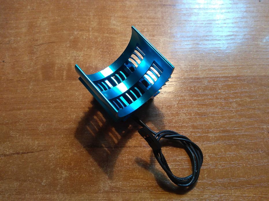 Wentylator chłodzenie radiator silnika RC 540 na średnicę 36mm Nowy