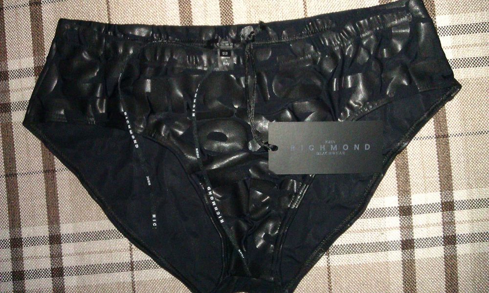 Дивовижні сексі плавки з прогумовими літерами John Richmond original